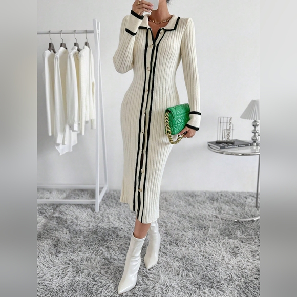 Contrasting Color Knitted Dress With Button Accents - Picture 6 of 7